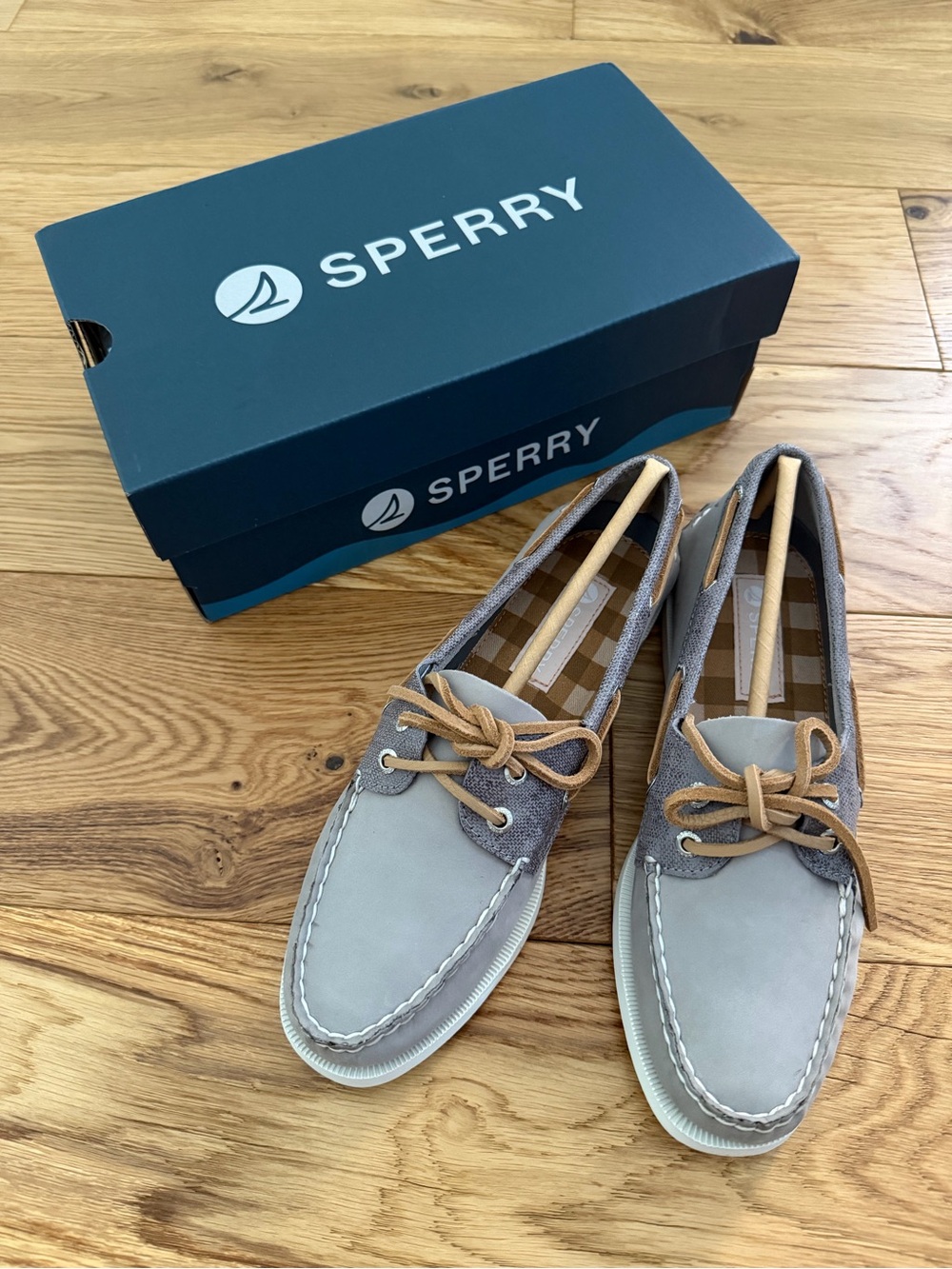NWT Sperry Authentic Original 2-Eye Leather Boat Shoes Grey